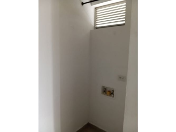 Apartamento de 3 alcobas en venta en Lagos De La Doctora, Sabaneta, 81 m² · foto 10 de 17