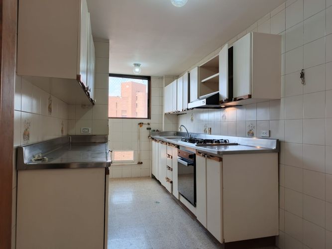 Apartamento de 4 alcobas en arriendo en La Florida, Medellín, 125 m² · foto 3 de 21
