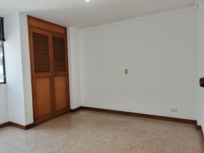 Apartamento de 4 alcobas en arriendo en La Florida, Medellín, 125 m² · foto 10 de 21