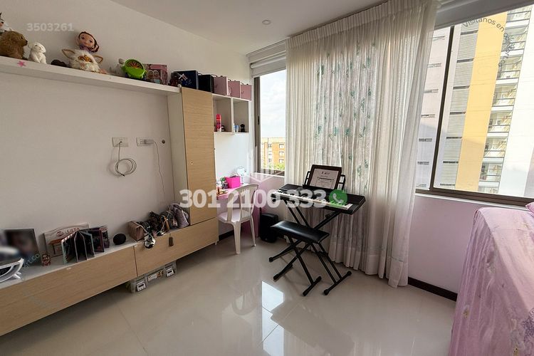 Apartamento de 3 alcobas en venta en Las Lomas No.2, Medellín, 155 m² · foto 21 de 24
