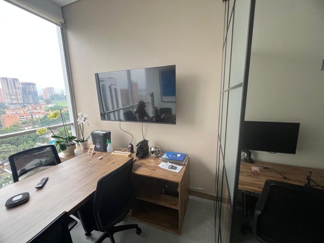 Oficina en arriendo en El Poblado, Medellín, 33 m² · foto 5 de 11