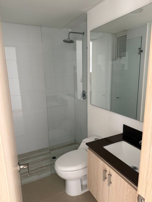 Apartamento de 2 alcobas en venta en Valle Del Lili, Cali, 72 m² · foto 4 de 11