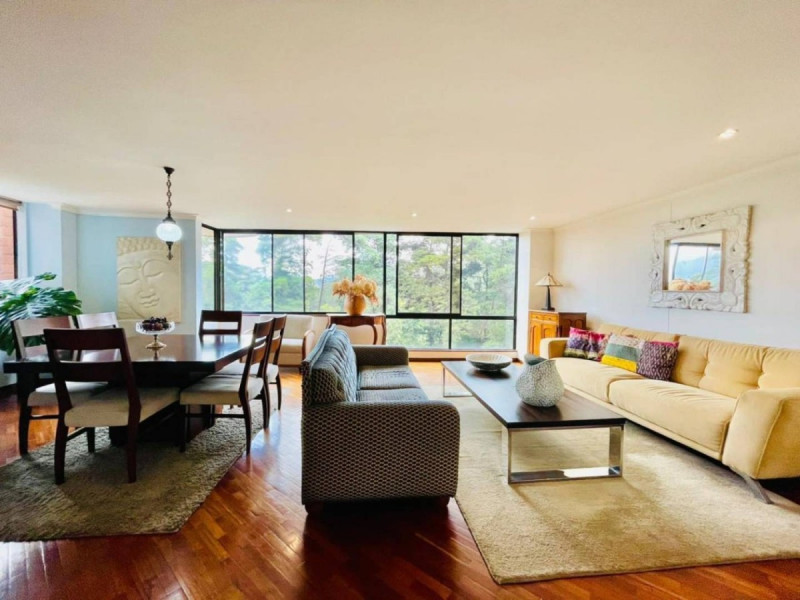 Apartamento en Venta en Loma Del Campestre, Medellín
