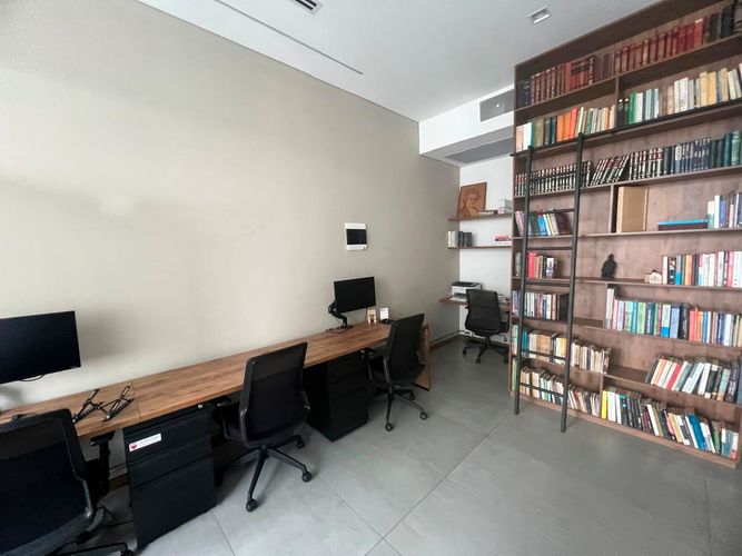 Oficina en arriendo en El Poblado, Medellín, 33 m² · foto 9 de 11