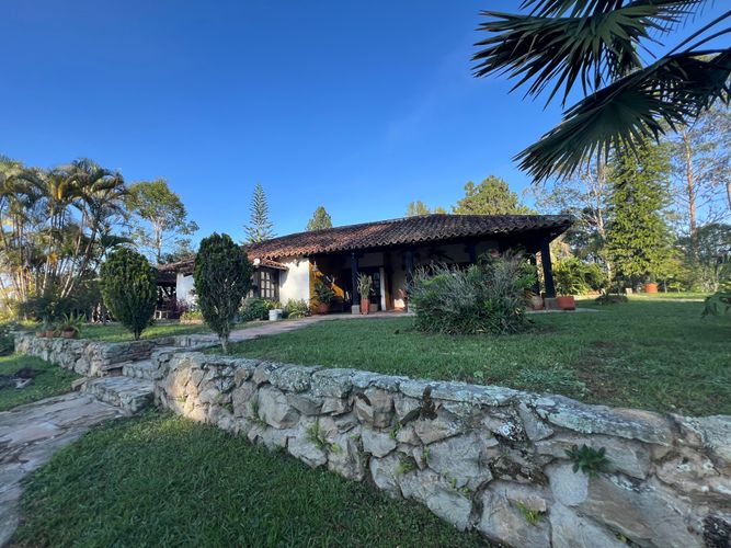 Casa de 4 alcobas en venta en Mesa De Los Santos, Piedecuesta, 450 m² · foto 3 de 20