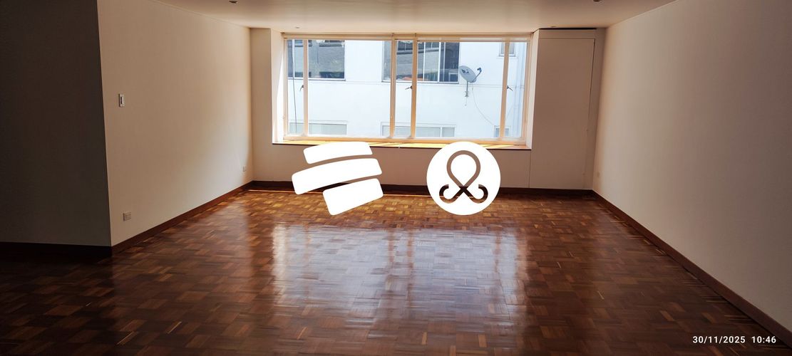 Apartamento de 3 alcobas en venta en Chico Norte, Bogotá, 186 m² · foto 2 de 24