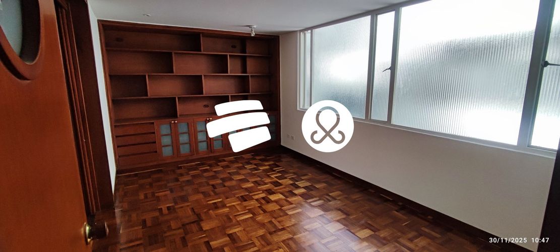 Apartamento de 3 alcobas en venta en Chico Norte, Bogotá, 186 m² · foto 6 de 24