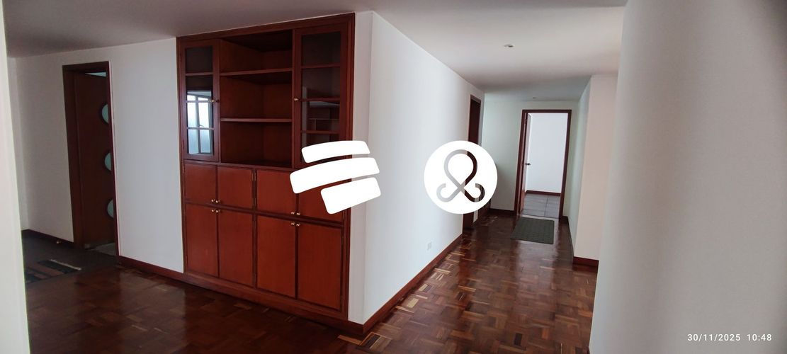 Apartamento de 3 alcobas en venta en Chico Norte, Bogotá, 186 m² · foto 12 de 24