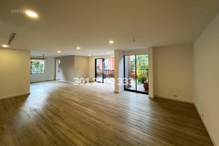 Apartamento de 2 alcobas en arriendo en El Tesoro, Medellín, 210 m² · foto 2 de 24