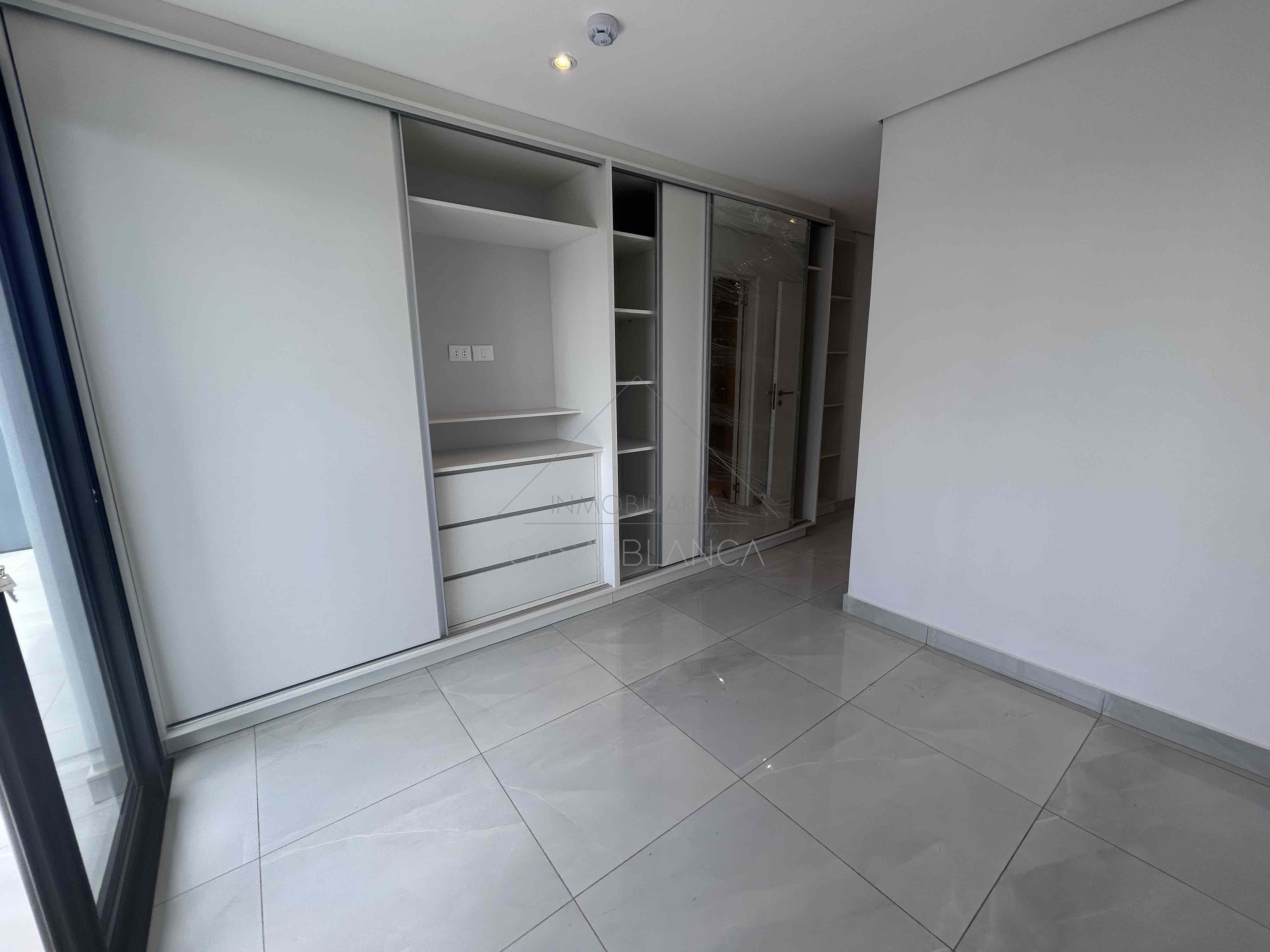 Alquiler Departamento en Luque, Detrás de Plaza Madero — foto 3