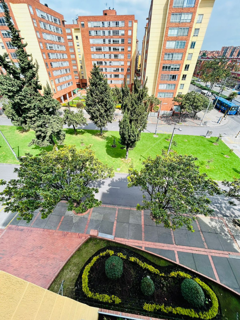 Apartamento en venta en Ciudad Salitre, Bogotá · foto 7 de 18