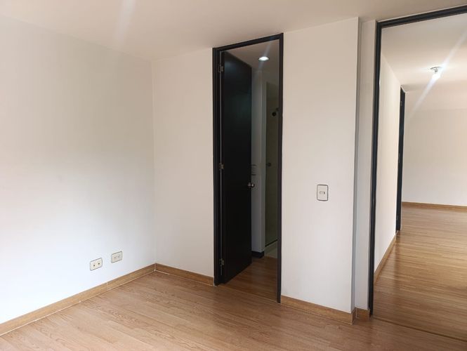 Apartamento de 2 alcobas en arriendo en El Poblado, Medellín, 70 m² · foto 13 de 18