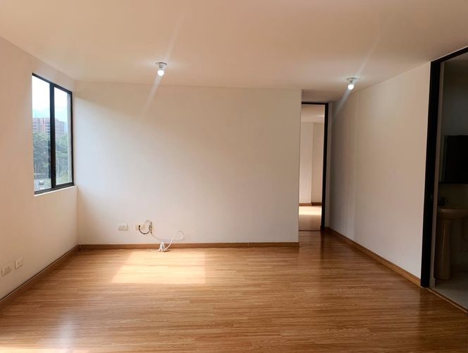 Apartamento de 2 alcobas en arriendo en El Poblado, Medellín, 70 m² · foto 12 de 18