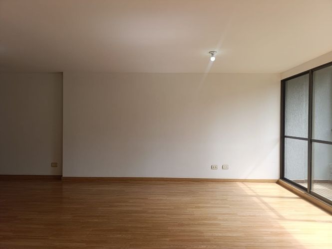 Apartamento de 2 alcobas en arriendo en El Poblado, Medellín, 70 m² · foto 10 de 18