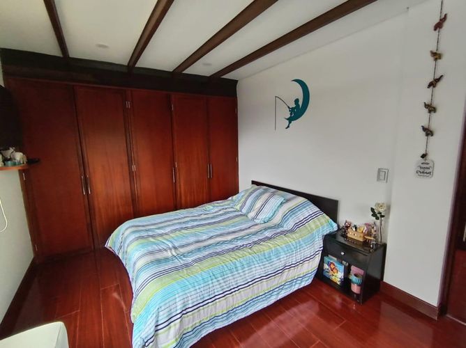 Casa de 6 alcobas en venta en Altos De Chozica, Bogotá, 200 m² · foto 9 de 21