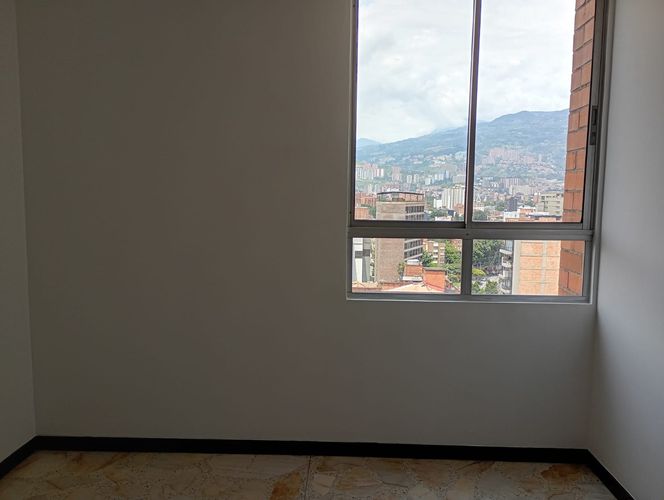 Apartamento de 3 alcobas en venta en Laureles, Medellín, 92 m² · foto 13 de 16