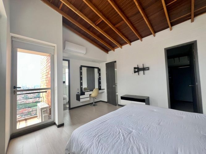 Apartamento de 3 alcobas en arriendo en Loma Benedictinos, Envigado, 130 m² · foto 12 de 16