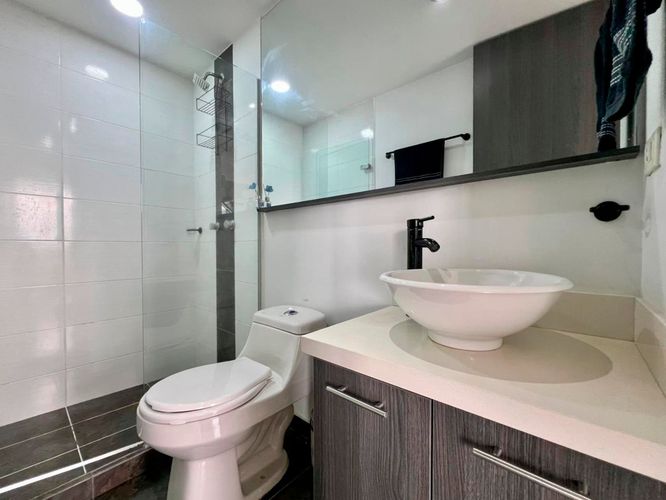 Apartamento de 3 alcobas en arriendo en Loma Benedictinos, Envigado, 130 m² · foto 16 de 16