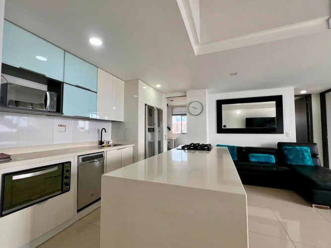 Apartamento de 3 alcobas en arriendo en Loma Benedictinos, Envigado, 130 m² · foto 7 de 16