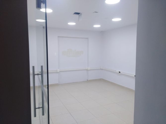 Oficina en arriendo en Laureles, Medellín, 420 m² · foto 8 de 20