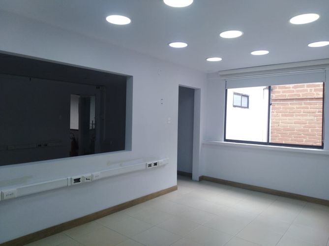 Oficina en arriendo en Laureles, Medellín, 420 m² · foto 5 de 20