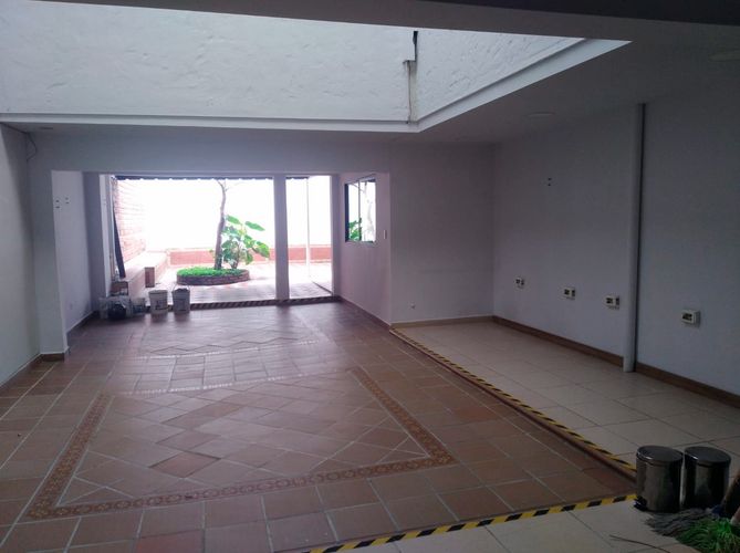Oficina en arriendo en Laureles, Medellín, 420 m² · foto 3 de 20