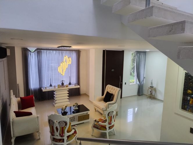 Casa de 5 alcobas en venta en Pance, Cali, 500 m² · foto 2 de 24