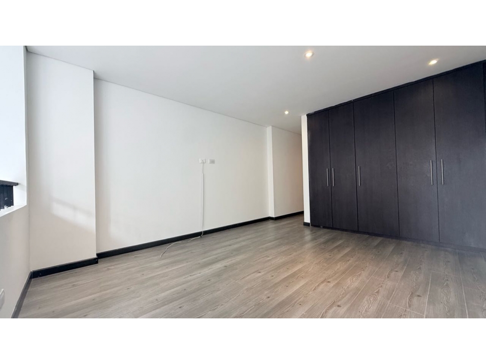 Apartamento en venta en Bella Suiza, Bogotá · foto 4 de 23