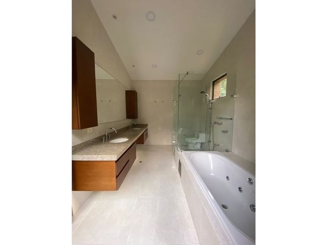 Casa de 4 alcobas en venta en Sotileza, Bogotá, 272 m² · foto 7 de 24