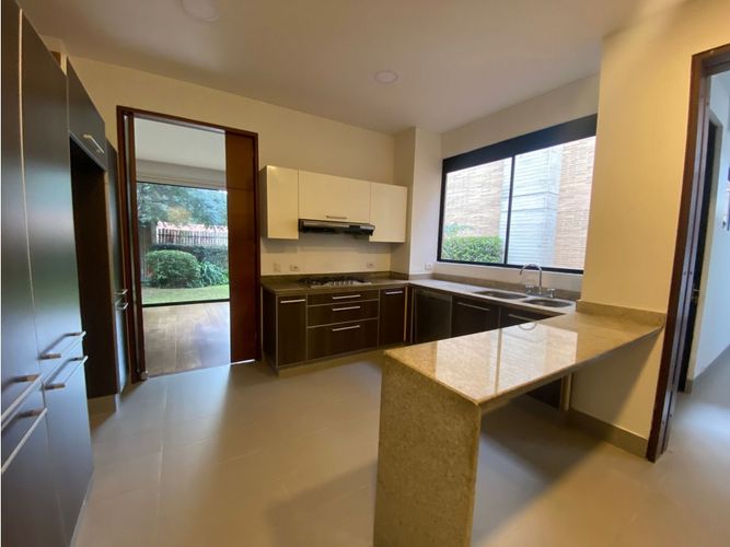 Casa de 4 alcobas en venta en Sotileza, Bogotá, 272 m² · foto 10 de 24