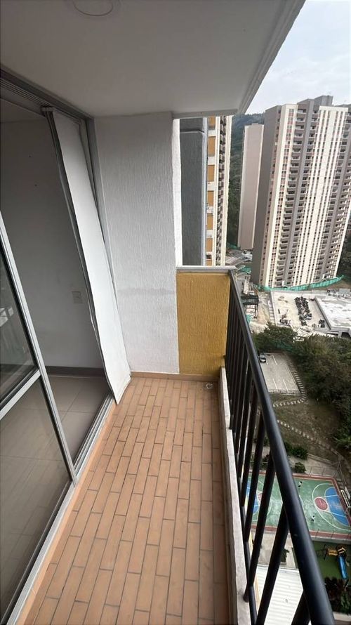 Apartamento de 3 alcobas en venta en Machado, Copacabana, 57 m² · foto 12 de 20