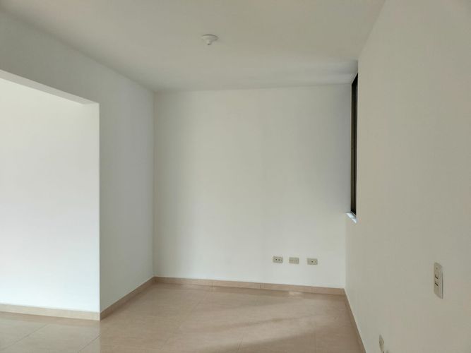 Apartamento de 3 alcobas en arriendo en El Poblado, Medellín, 94 m² · foto 8 de 19