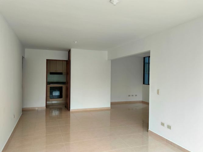 Apartamento de 3 alcobas en arriendo en El Poblado, Medellín, 94 m² · foto 6 de 19