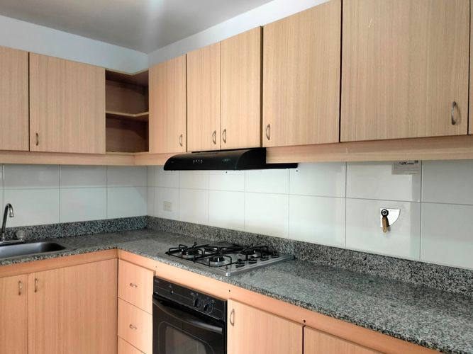 Apartamento de 3 alcobas en arriendo en El Poblado, Medellín, 94 m² · foto 5 de 19