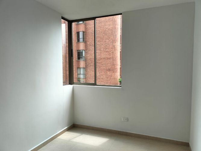 Apartamento de 3 alcobas en arriendo en El Poblado, Medellín, 94 m² · foto 11 de 19