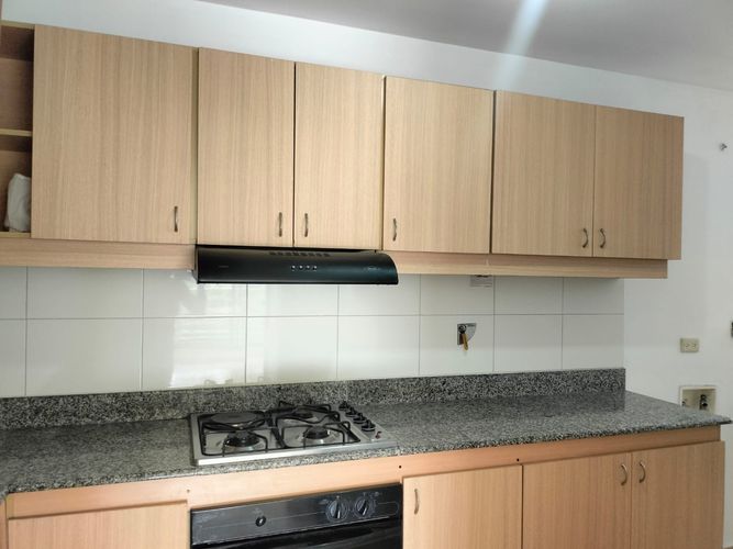 Apartamento de 3 alcobas en arriendo en El Poblado, Medellín, 94 m² · foto 4 de 19