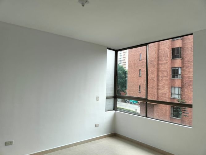 Apartamento de 3 alcobas en arriendo en El Poblado, Medellín, 94 m² · foto 12 de 19
