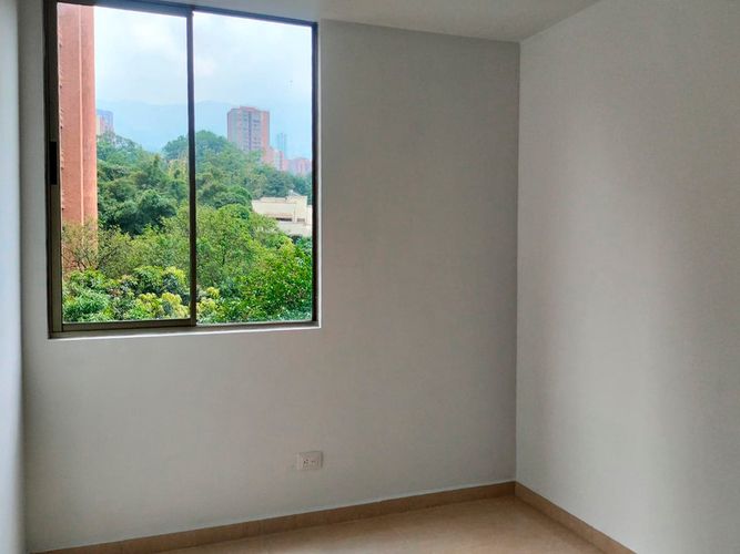 Apartamento de 3 alcobas en arriendo en El Poblado, Medellín, 94 m² · foto 14 de 19