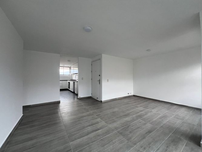 Apartamento de 2 alcobas en arriendo en El Poblado, Medellín, 90 m² · foto 5 de 16