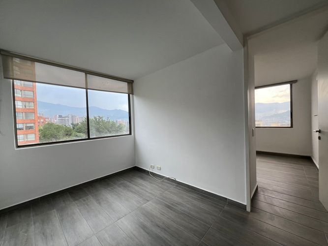 Apartamento de 2 alcobas en arriendo en El Poblado, Medellín, 90 m² · foto 11 de 16