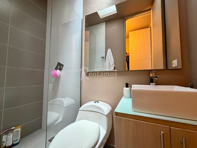 Casa de 3 alcobas en venta en Santa Catalina, Envigado, 223 m² · foto 18 de 24