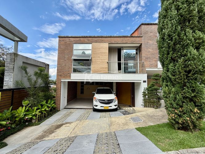 Casa de 3 alcobas en venta en Santa Catalina, Envigado, 223 m² · foto 24 de 24