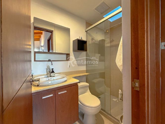 Casa de 3 alcobas en venta en Zuñiga, Envigado, 198 m² · foto 4 de 24