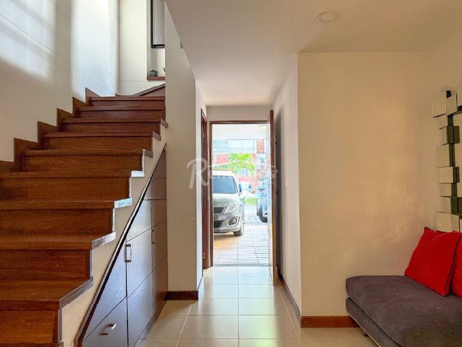 Casa de 3 alcobas en venta en Zuñiga, Envigado, 198 m² · foto 6 de 24