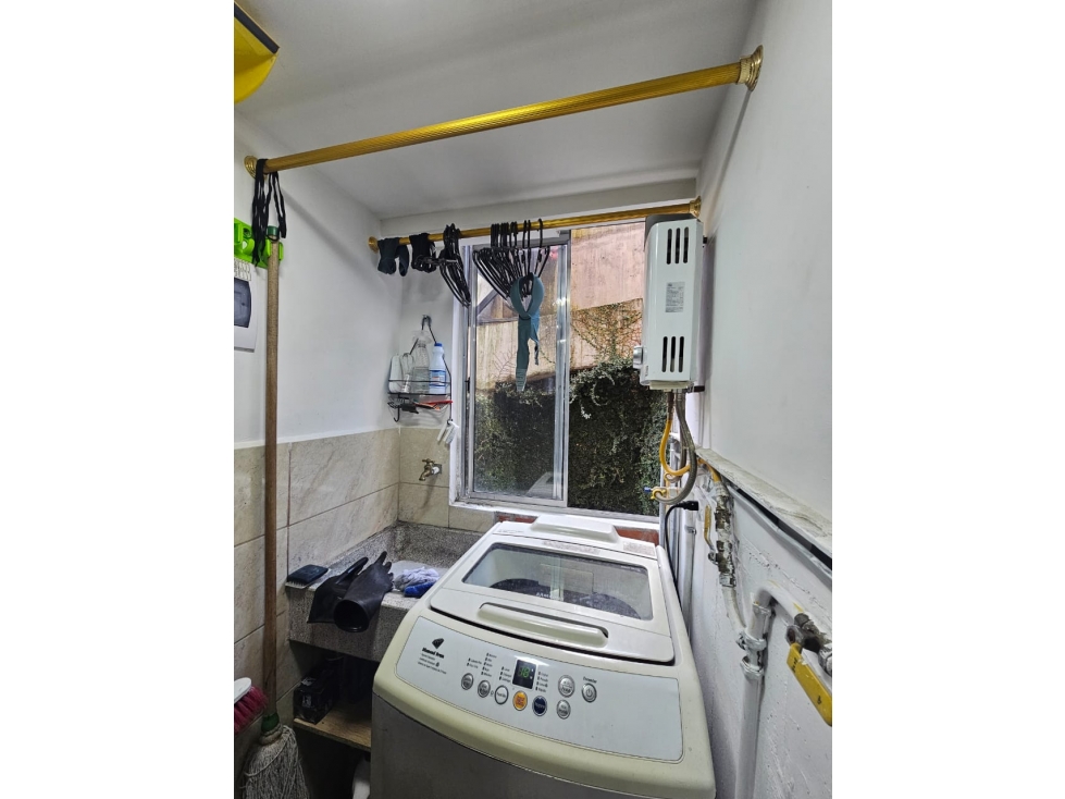 Apartamento en venta en San javier, Medellín 3