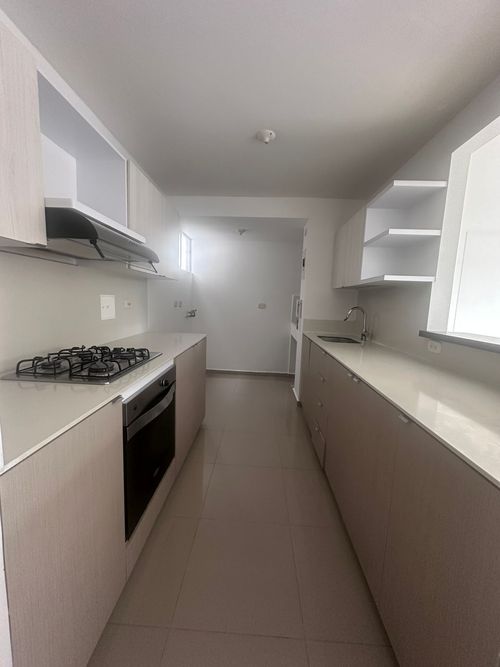Apartamento de 3 alcobas en venta en Valle Del Lili, Cali, 79 m² · foto 3 de 16