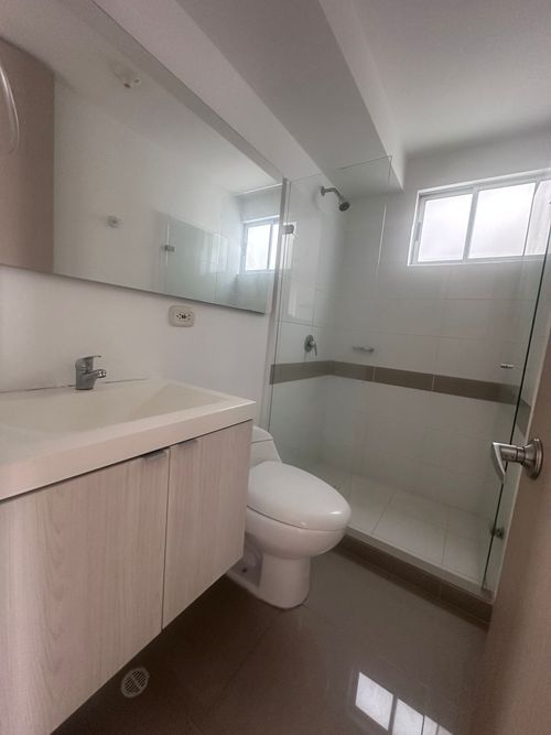 Apartamento de 3 alcobas en venta en Valle Del Lili, Cali, 79 m² · foto 11 de 16
