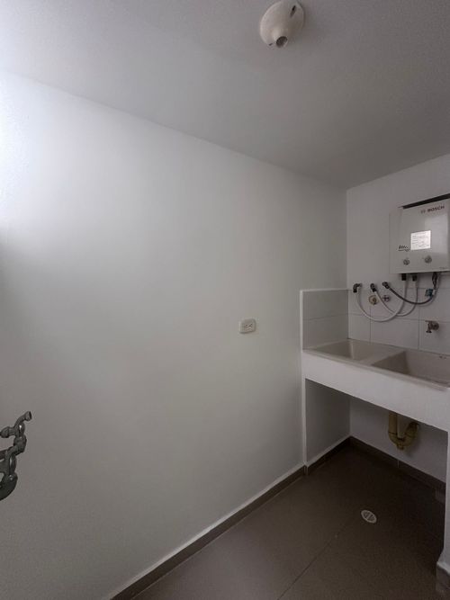 Apartamento de 3 alcobas en venta en Valle Del Lili, Cali, 79 m² · foto 13 de 16