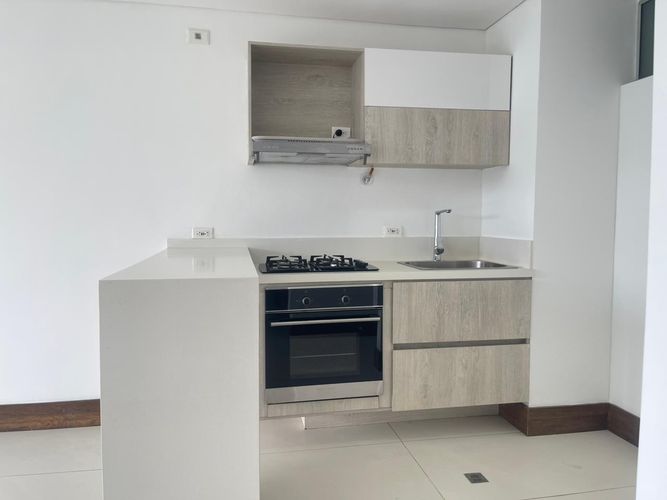 Apartamento de 2 alcobas en arriendo en Vegas De La Doctora, Sabaneta, 76 m² · foto 2 de 17