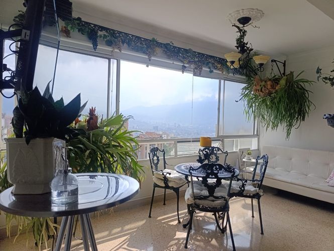 Apartamento de 3 alcobas en venta en El Poblado, Medellín, 177 m² · foto 6 de 18